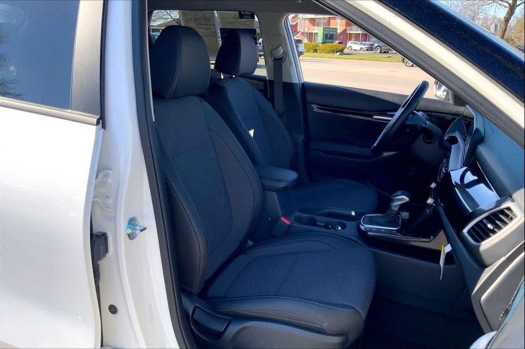 used 2025 Kia Seltos car, priced at $25,971