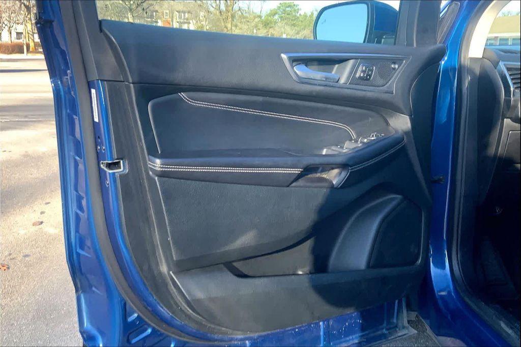 used 2022 Ford Edge car, priced at $19,963