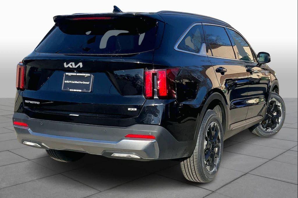 used 2024 Kia Sorento car, priced at $25,564