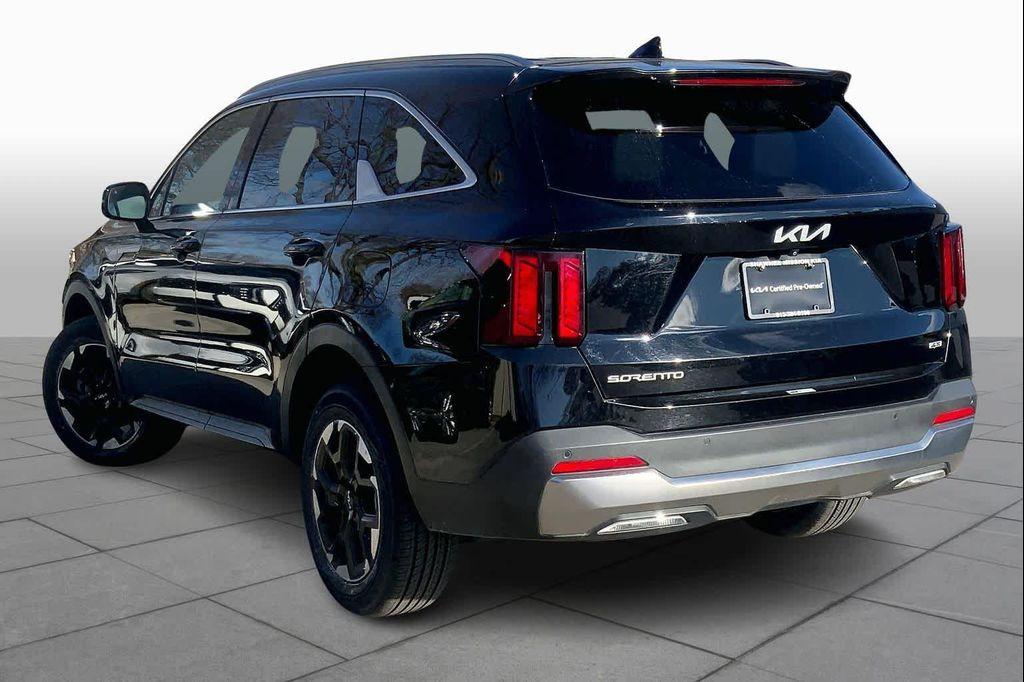 used 2024 Kia Sorento car, priced at $25,564