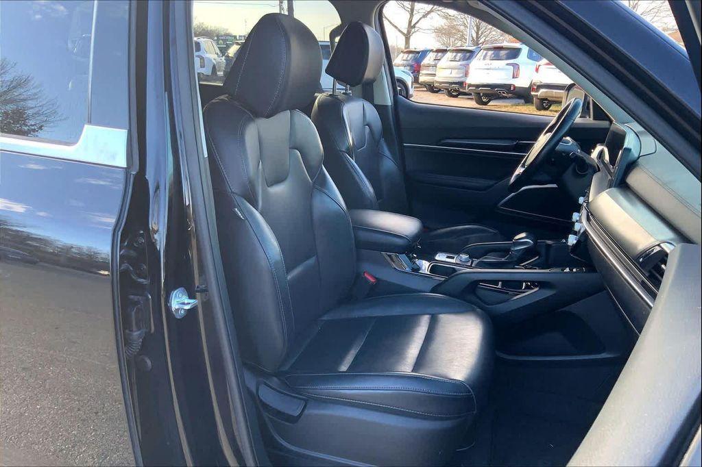 used 2024 Kia Telluride car, priced at $32,478