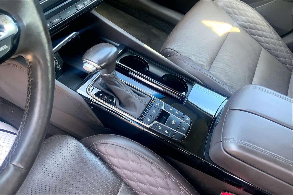 used 2017 Kia Cadenza car, priced at $15,999
