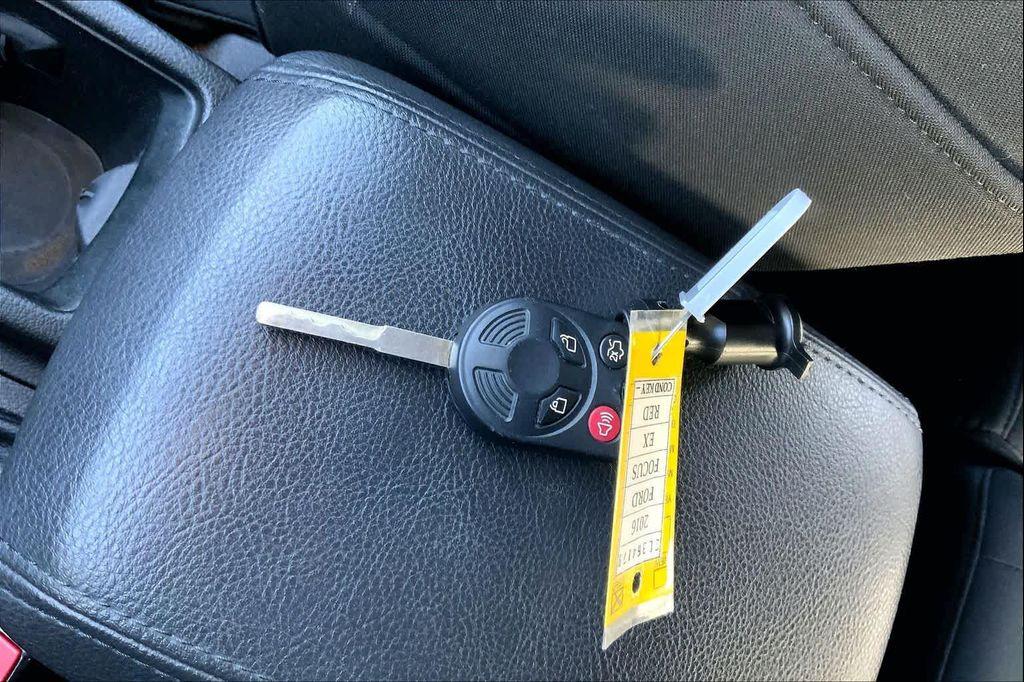 used 2016 Ford Focus car, priced at $6,925