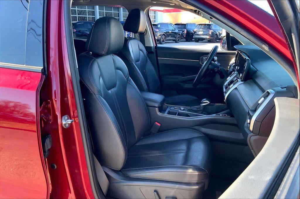 used 2023 Kia Sorento car, priced at $27,429