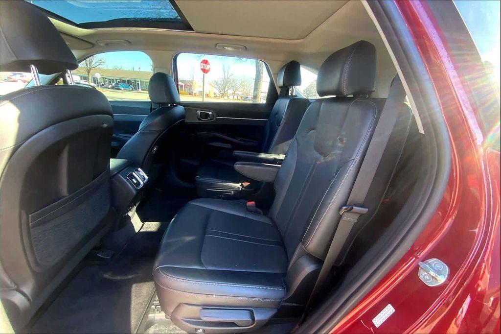 used 2023 Kia Sorento car, priced at $27,429