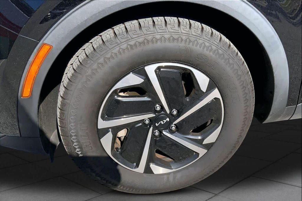 used 2023 Kia Sportage Hybrid car, priced at $22,402