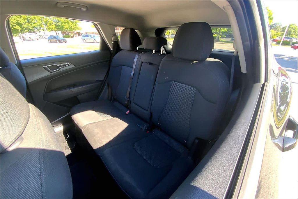 used 2023 Kia Sportage Hybrid car, priced at $22,402