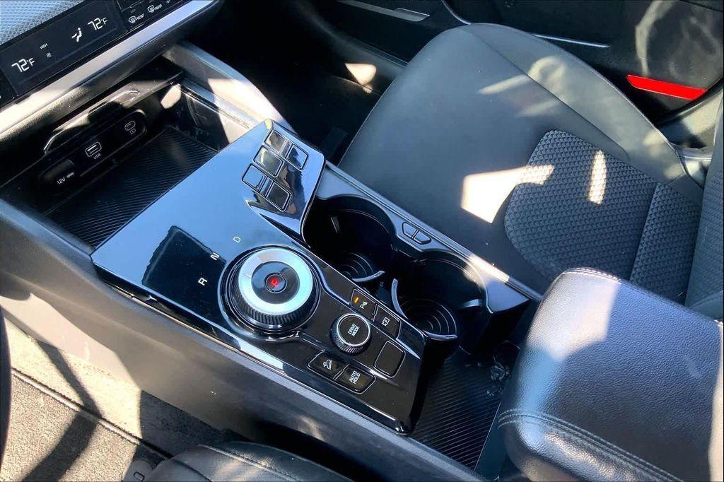 used 2023 Kia Sportage Hybrid car, priced at $22,402