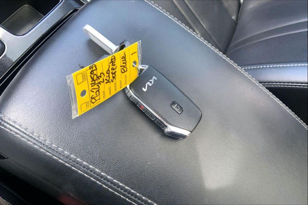 used 2023 Kia Sorento car, priced at $30,447