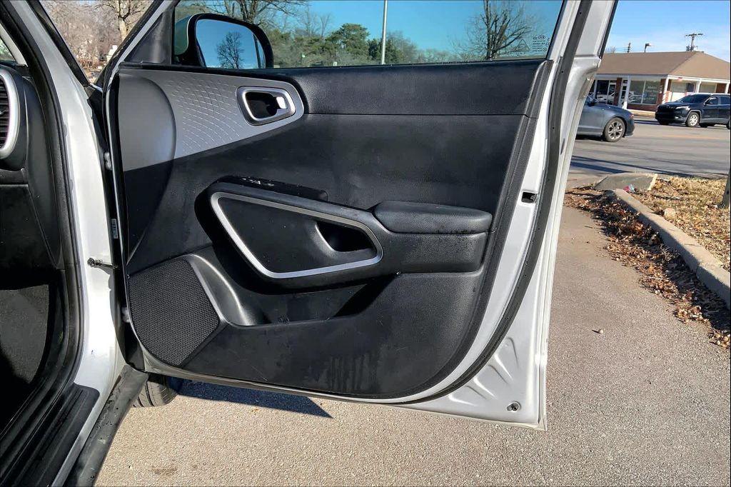 used 2020 Kia Soul car, priced at $9,299