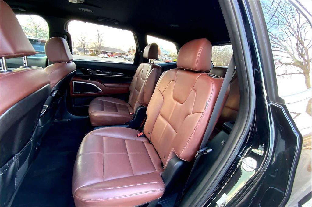 used 2023 Kia Telluride car, priced at $32,436