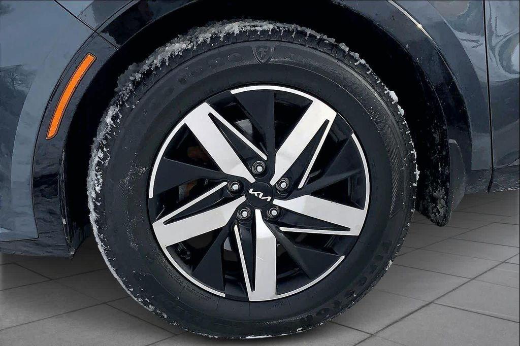 used 2022 Kia Sorento car, priced at $22,213