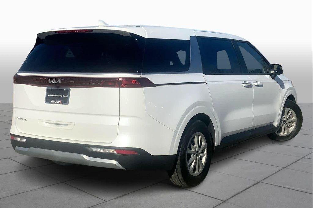 used 2024 Kia Carnival car, priced at $28,914