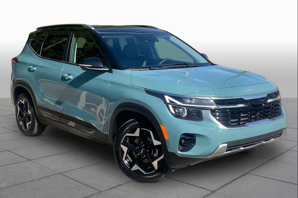 used 2025 Kia Seltos car, priced at $23,686