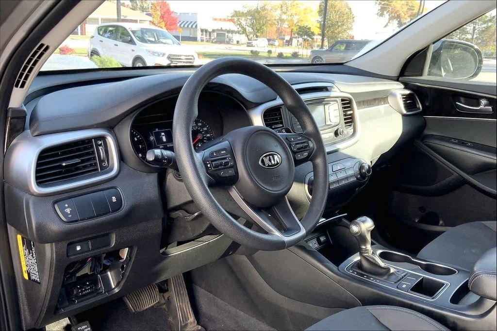 used 2016 Kia Sorento car, priced at $9,382