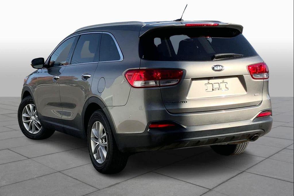 used 2016 Kia Sorento car, priced at $9,382