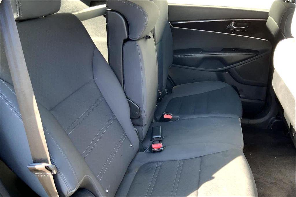 used 2016 Kia Sorento car, priced at $9,382