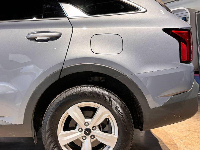 used 2023 Kia Sorento car, priced at $14,786