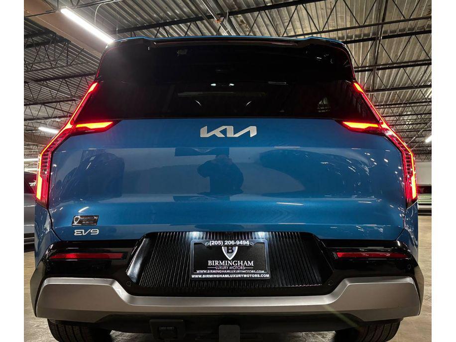 used 2024 Kia EV9 car, priced at $39,999