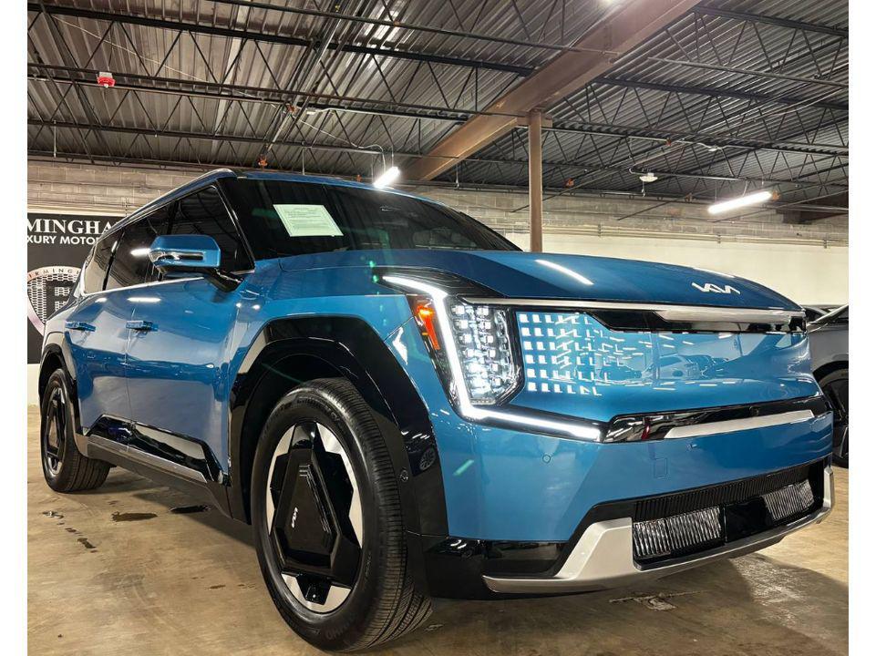 used 2024 Kia EV9 car, priced at $39,999
