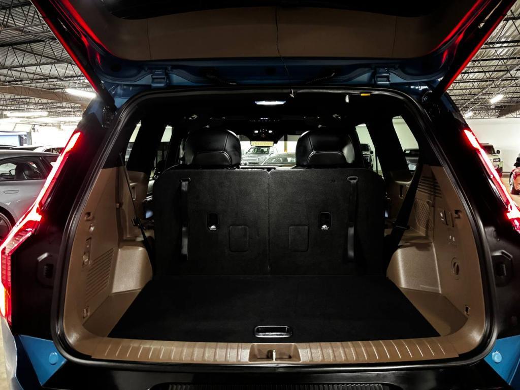 used 2024 Kia EV9 car, priced at $39,999