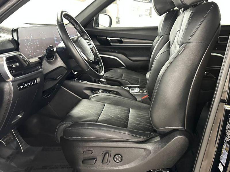 used 2023 Kia Telluride car, priced at $38,444