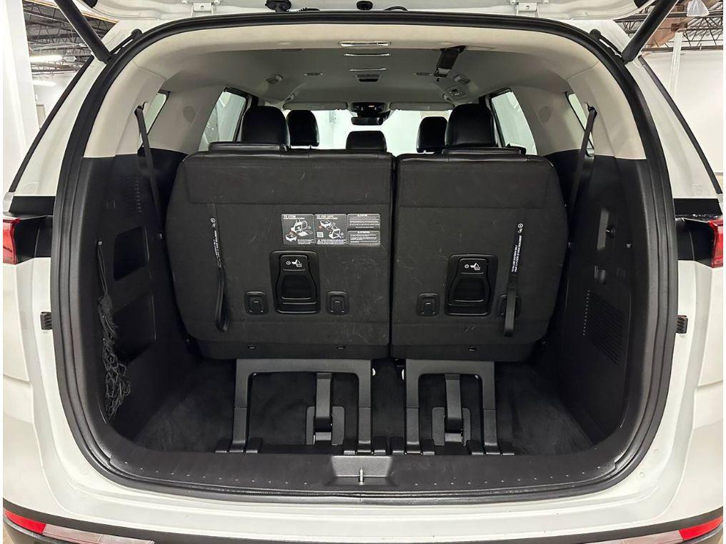 used 2023 Kia Carnival car, priced at $35,786