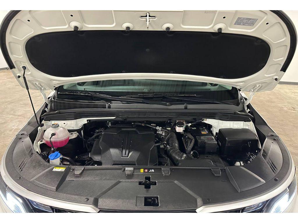 used 2023 Kia Carnival car, priced at $35,786