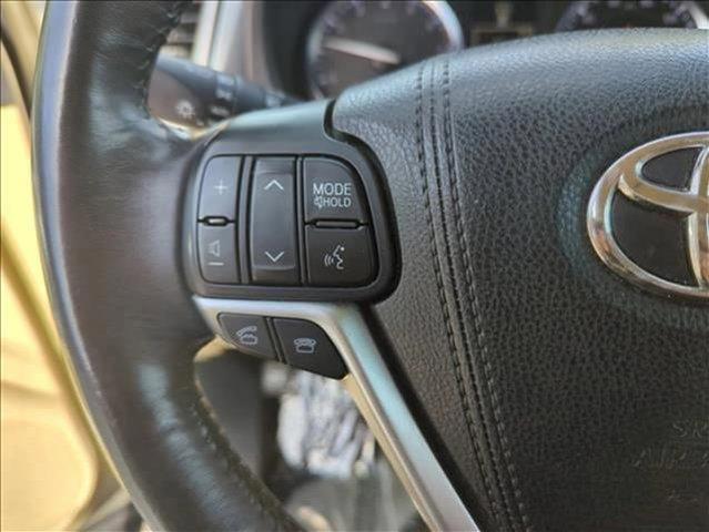 used 2015 Toyota Highlander car, priced at $14,888