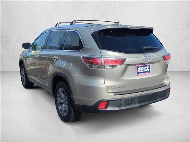 used 2015 Toyota Highlander car, priced at $14,888