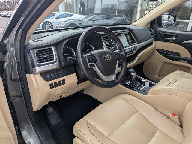 used 2018 Toyota Highlander car, priced at $23,694