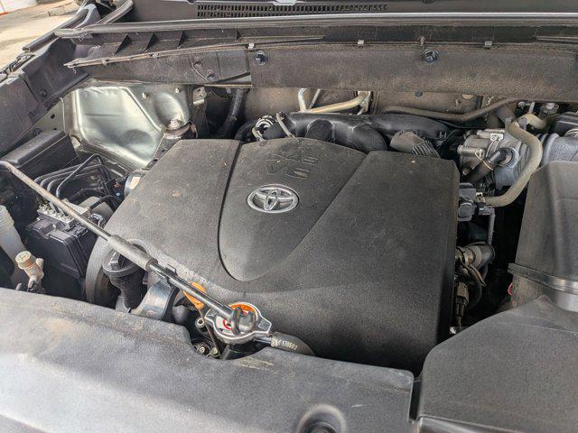 used 2018 Toyota Highlander car, priced at $23,694
