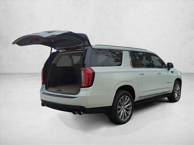 used 2022 GMC Yukon XL car, priced at $46,991