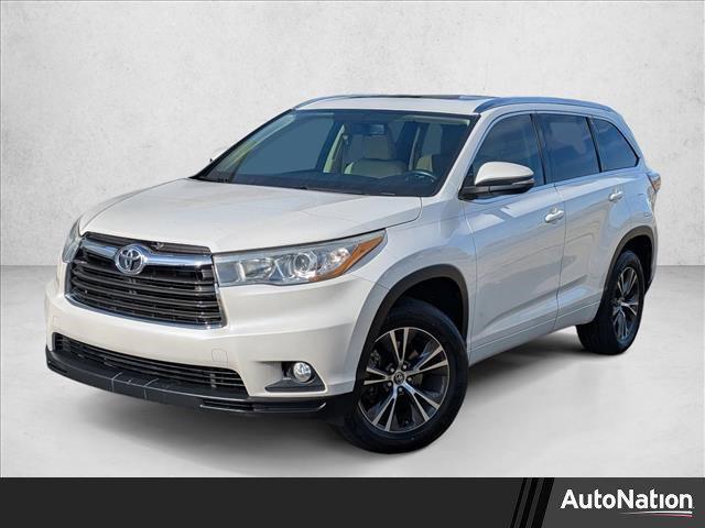 used 2016 Toyota Highlander car, priced at $22,591