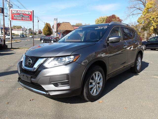 used 2019 Nissan Rogue car, priced at $17,229