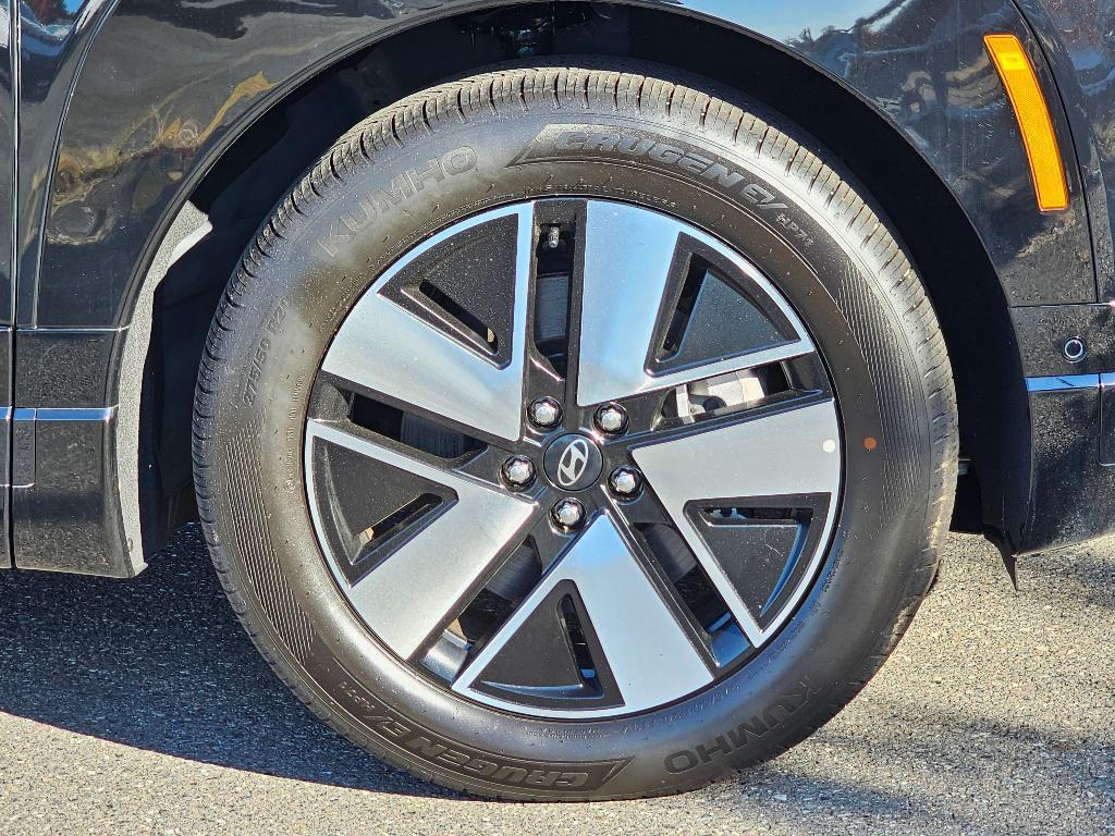 new 2026 Hyundai IONIQ 9 car, priced at $57,894