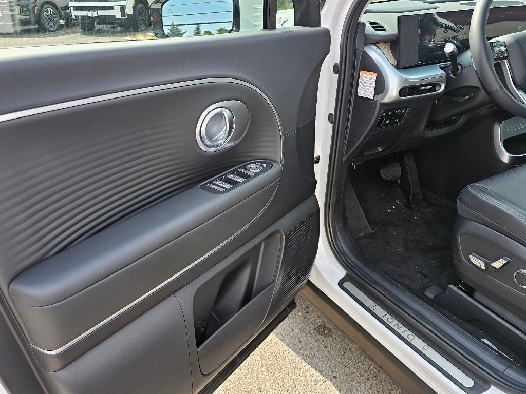 new 2026 Hyundai IONIQ 9 car, priced at $68,420