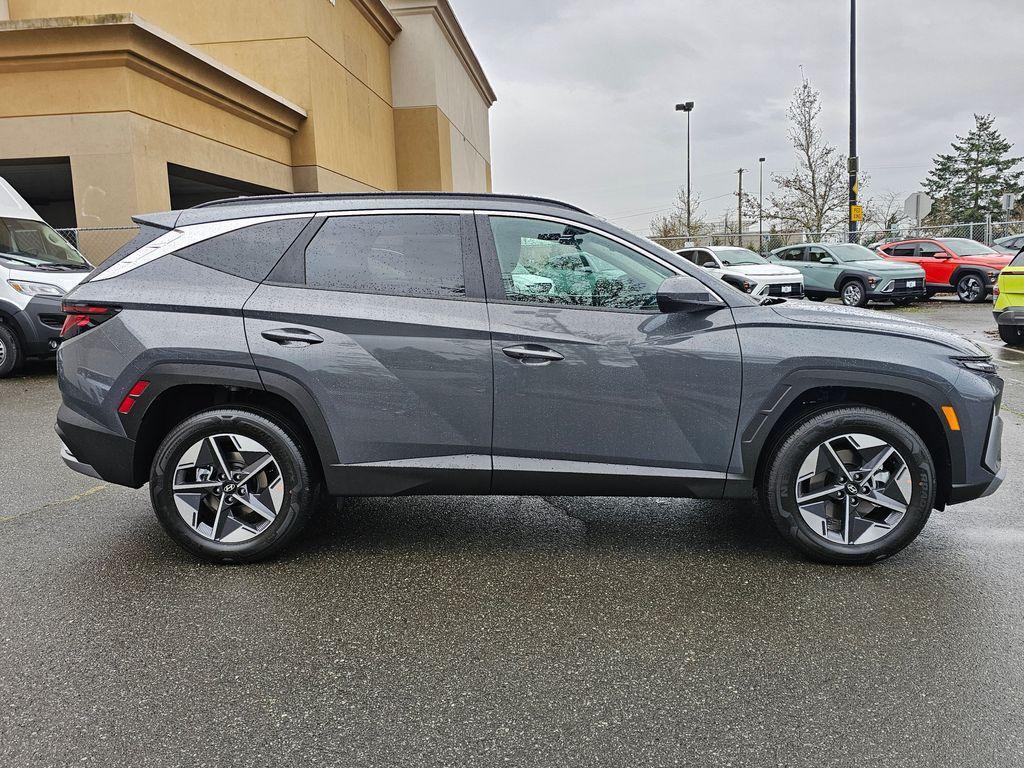 new 2026 Hyundai TUCSON Hybrid car, priced at $35,921