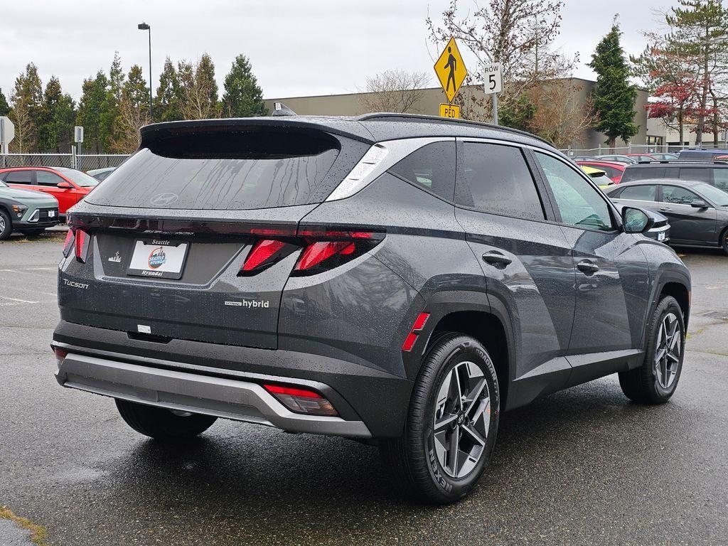 new 2026 Hyundai TUCSON Hybrid car, priced at $35,921