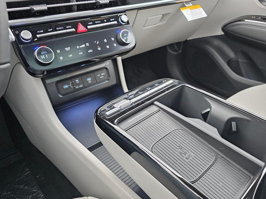 new 2026 Hyundai TUCSON Plug-In Hybrid car, priced at $50,175