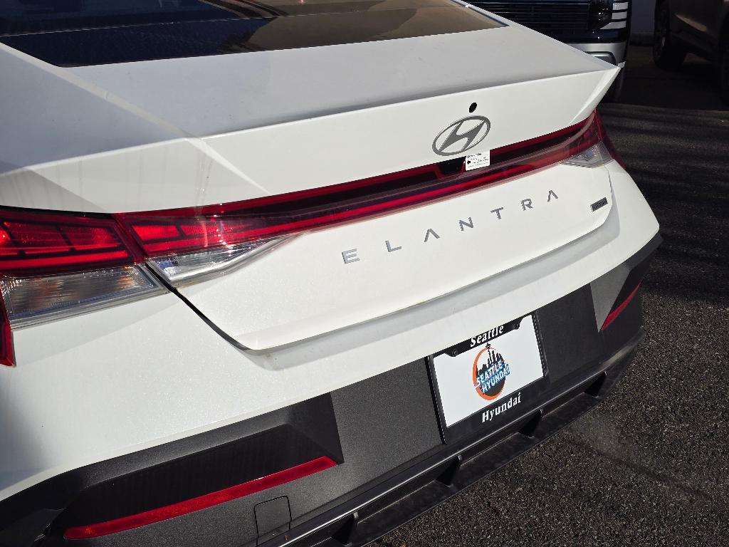 new 2025 Hyundai ELANTRA HEV car, priced at $22,780