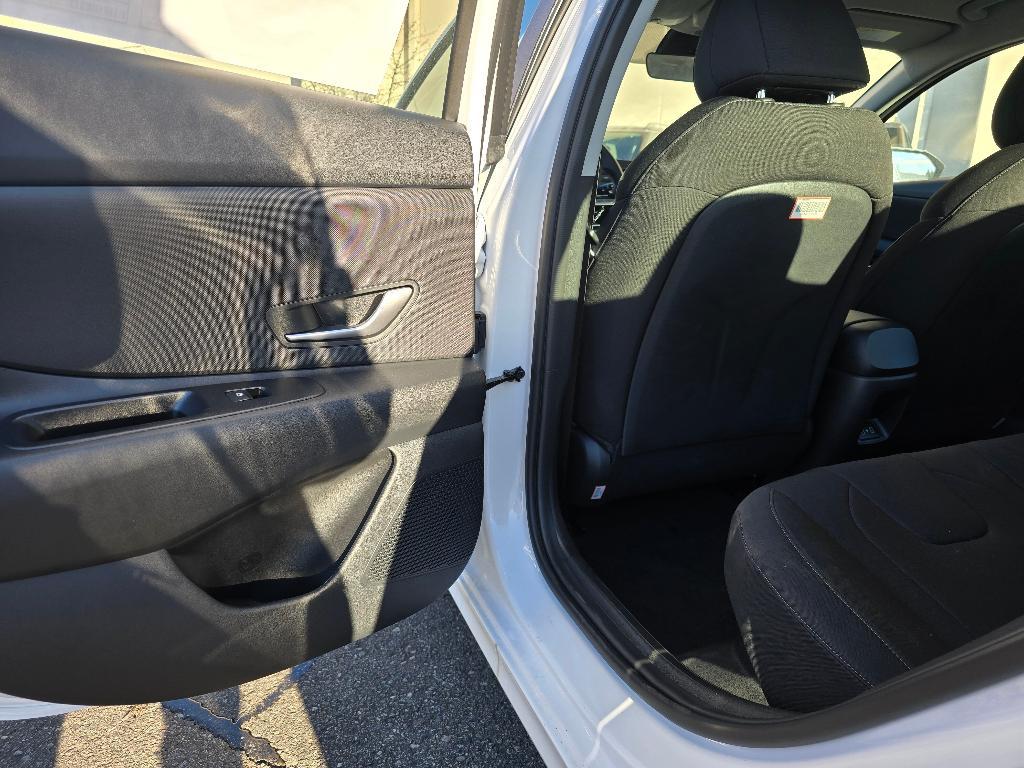 new 2025 Hyundai ELANTRA HEV car, priced at $22,780