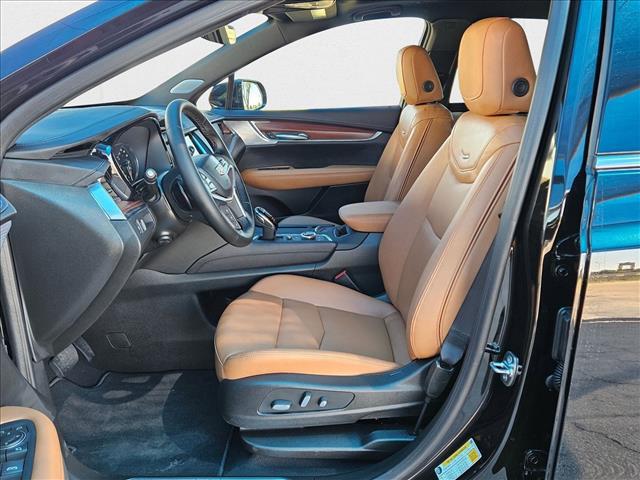 new 2025 Cadillac XT5 car, priced at $57,710
