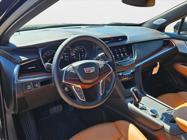 new 2025 Cadillac XT5 car, priced at $57,710