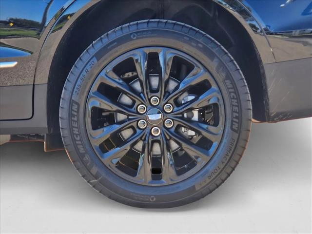 new 2025 Cadillac XT5 car, priced at $57,710