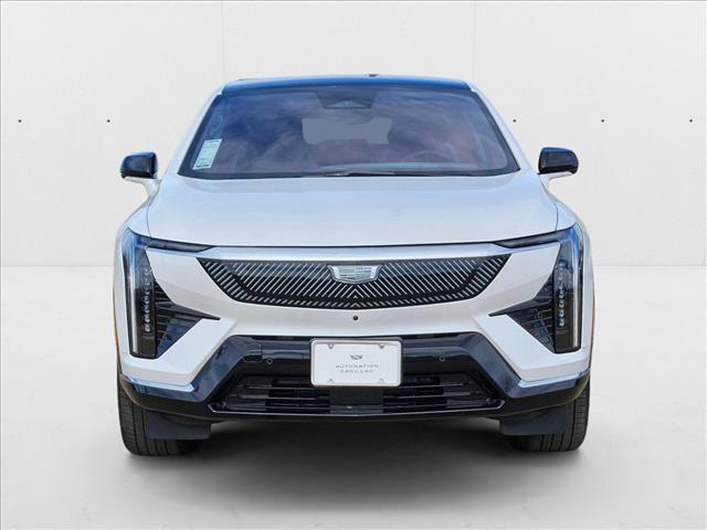 new 2025 Cadillac OPTIQ car, priced at $54,615
