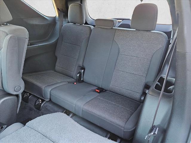 used 2024 Chevrolet Traverse car, priced at $33,903