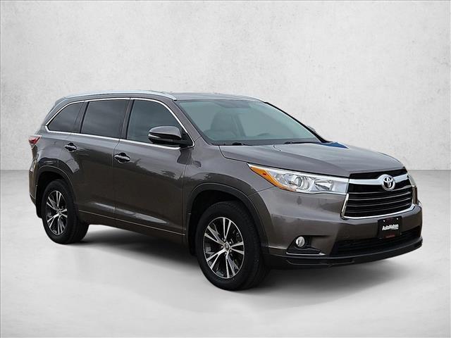 used 2016 Toyota Highlander car, priced at $19,780