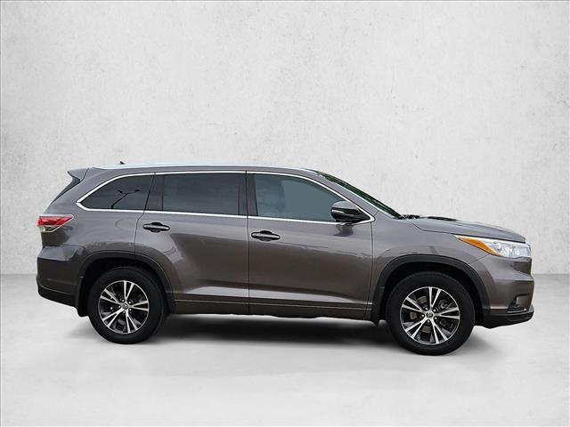 used 2016 Toyota Highlander car, priced at $19,780