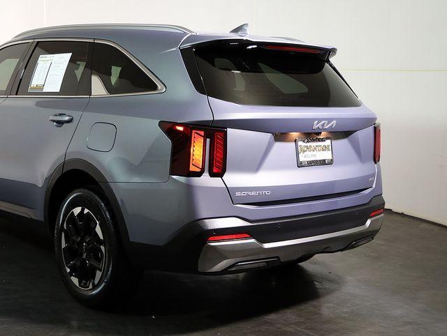 used 2024 Kia Sorento car, priced at $28,597